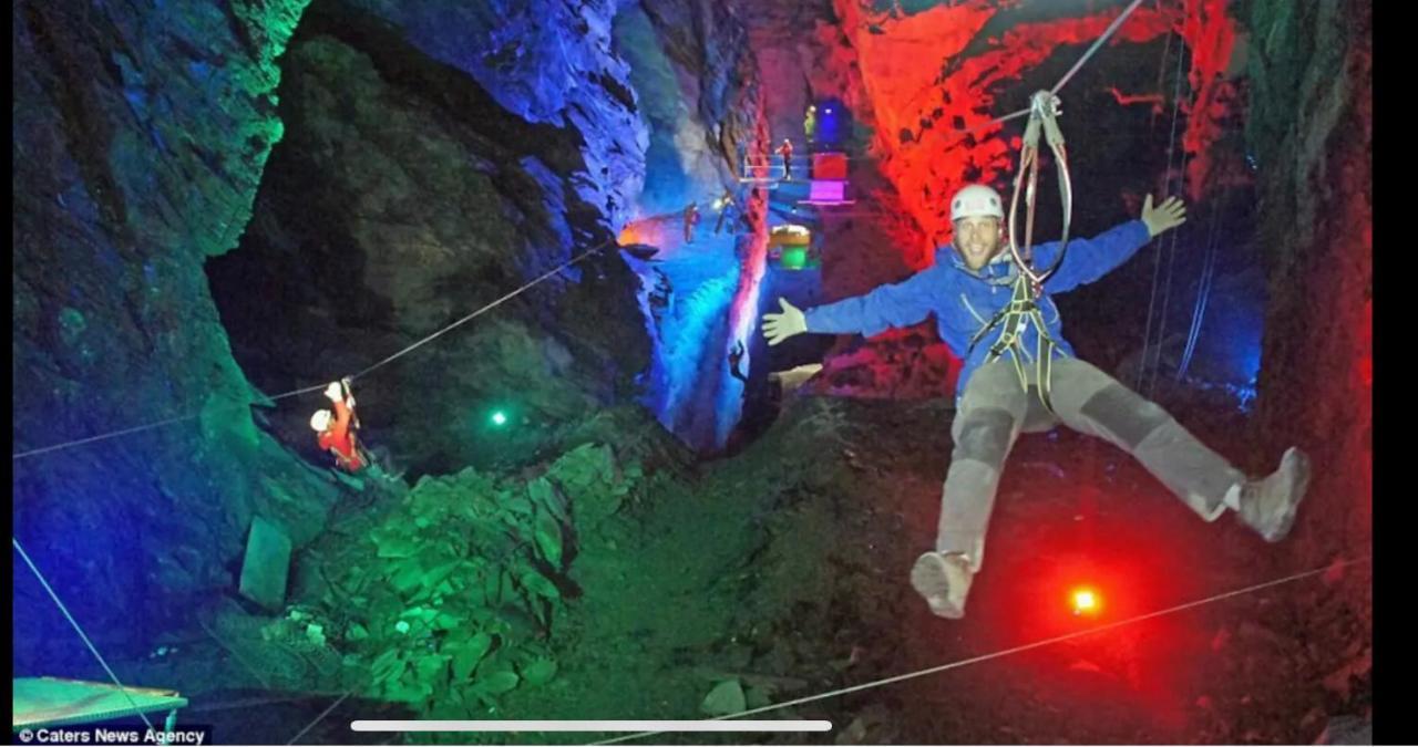 Zip Cottage Sleeps 2-3 Climb Snowdon Zip World Tanygrisiau Luaran gambar